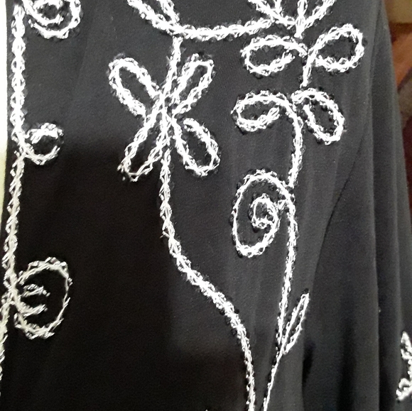 Once Again Brand Cardigan - Picture 2 of 2